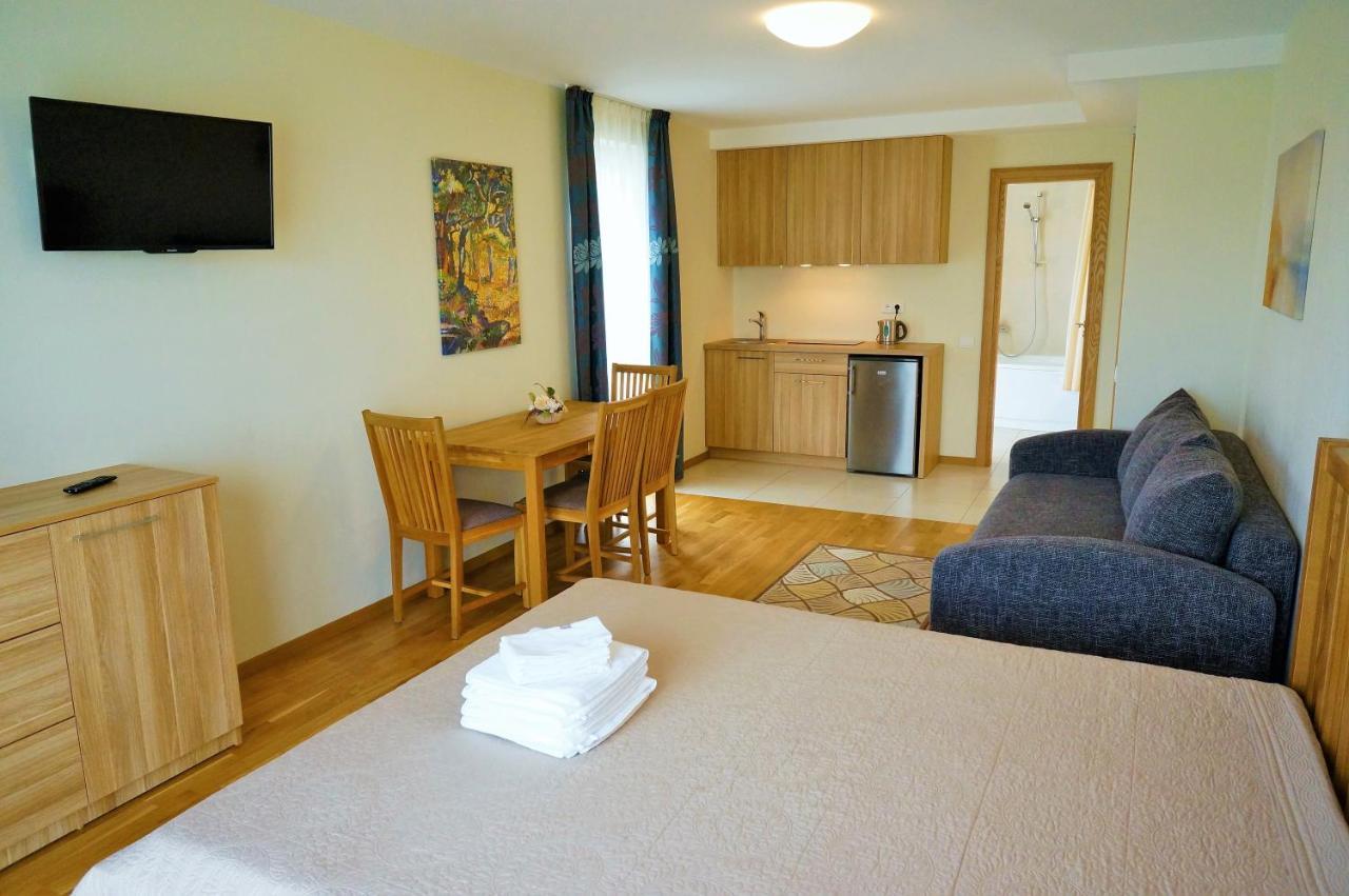 Smelio Vila Apartments Palanga Dış mekan fotoğraf