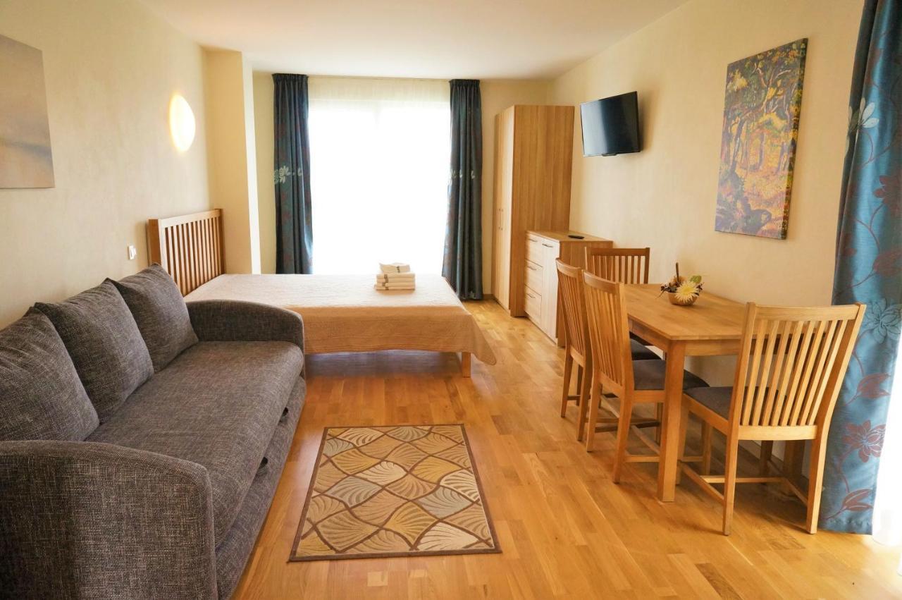 Smelio Vila Apartments Palanga Dış mekan fotoğraf